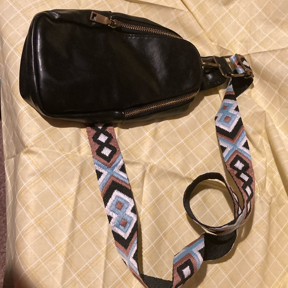 Domil sling clutch bag with zipper and clip closure
